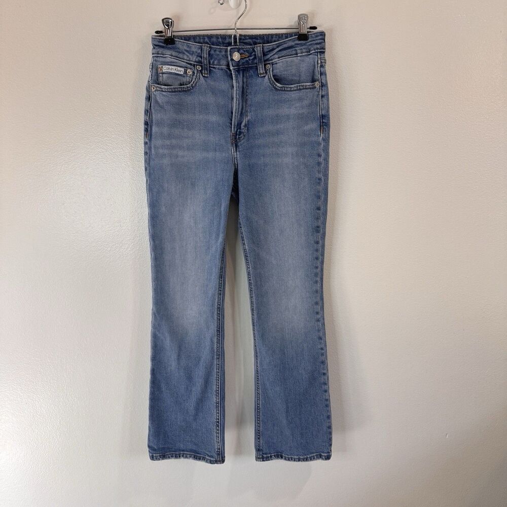 Calvin Klein Jeans 26 / 2 High Rise Flare Crop Light Wash Denim High Rise
